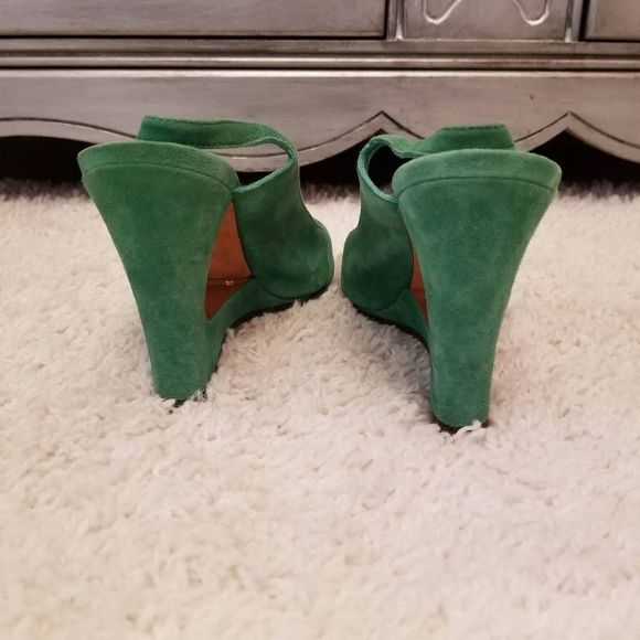 Michael Kors Suede Kelly Green Peep Toes 8 - Picture 5 of 10